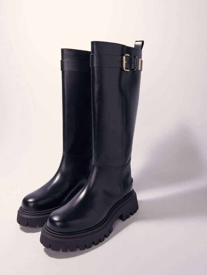 Lederstiefel mit Schnalle