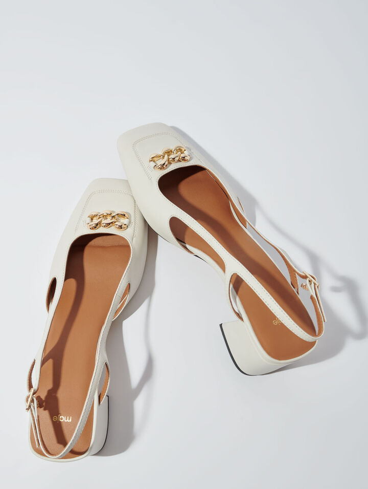 Pumps mit eckiger Spitze aus Leder