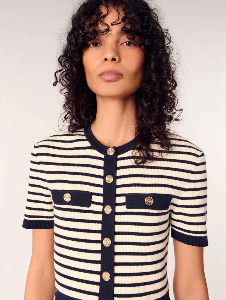 Kurzes Kleid aus Rippstrick