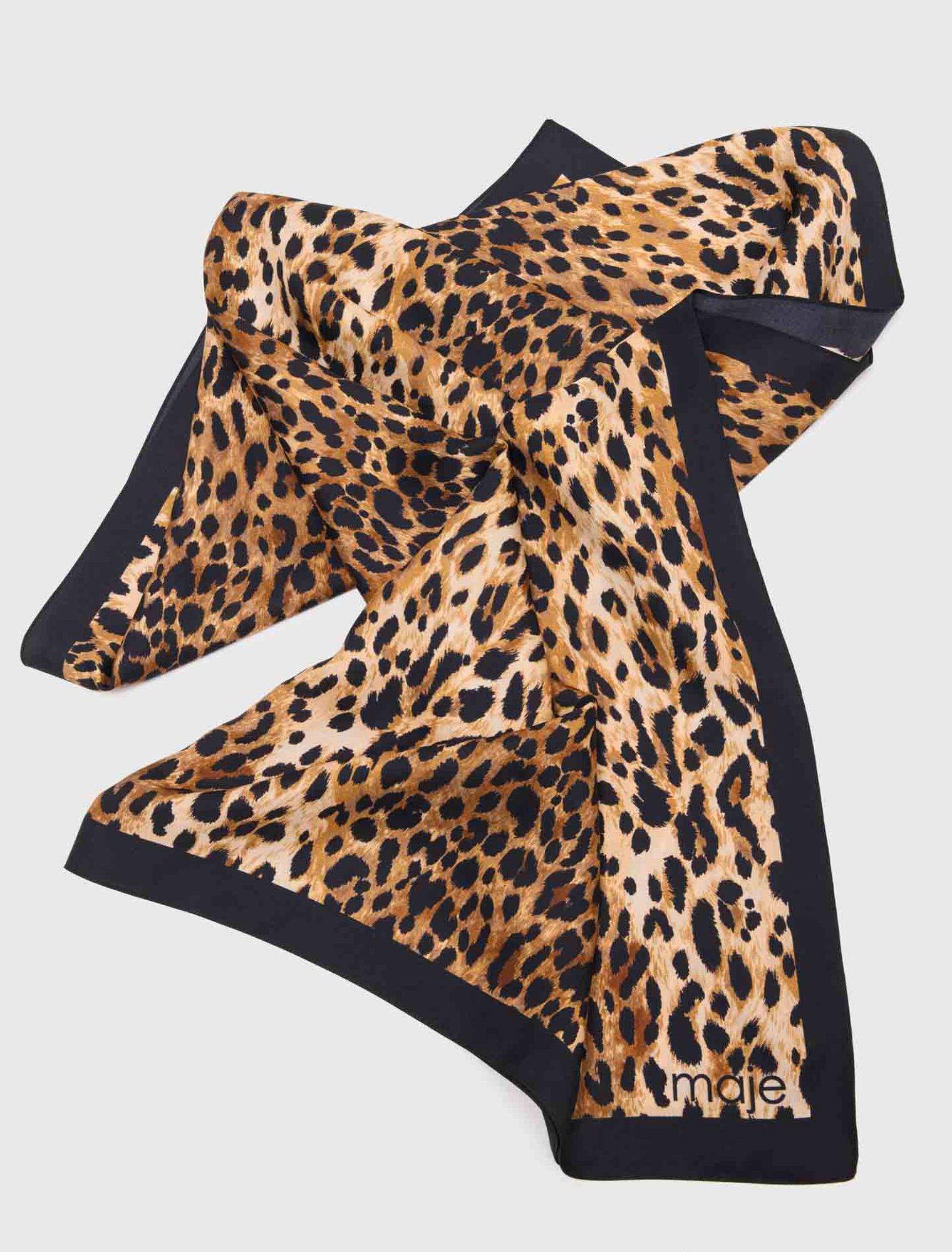 Viereck mit Leopardenmuster