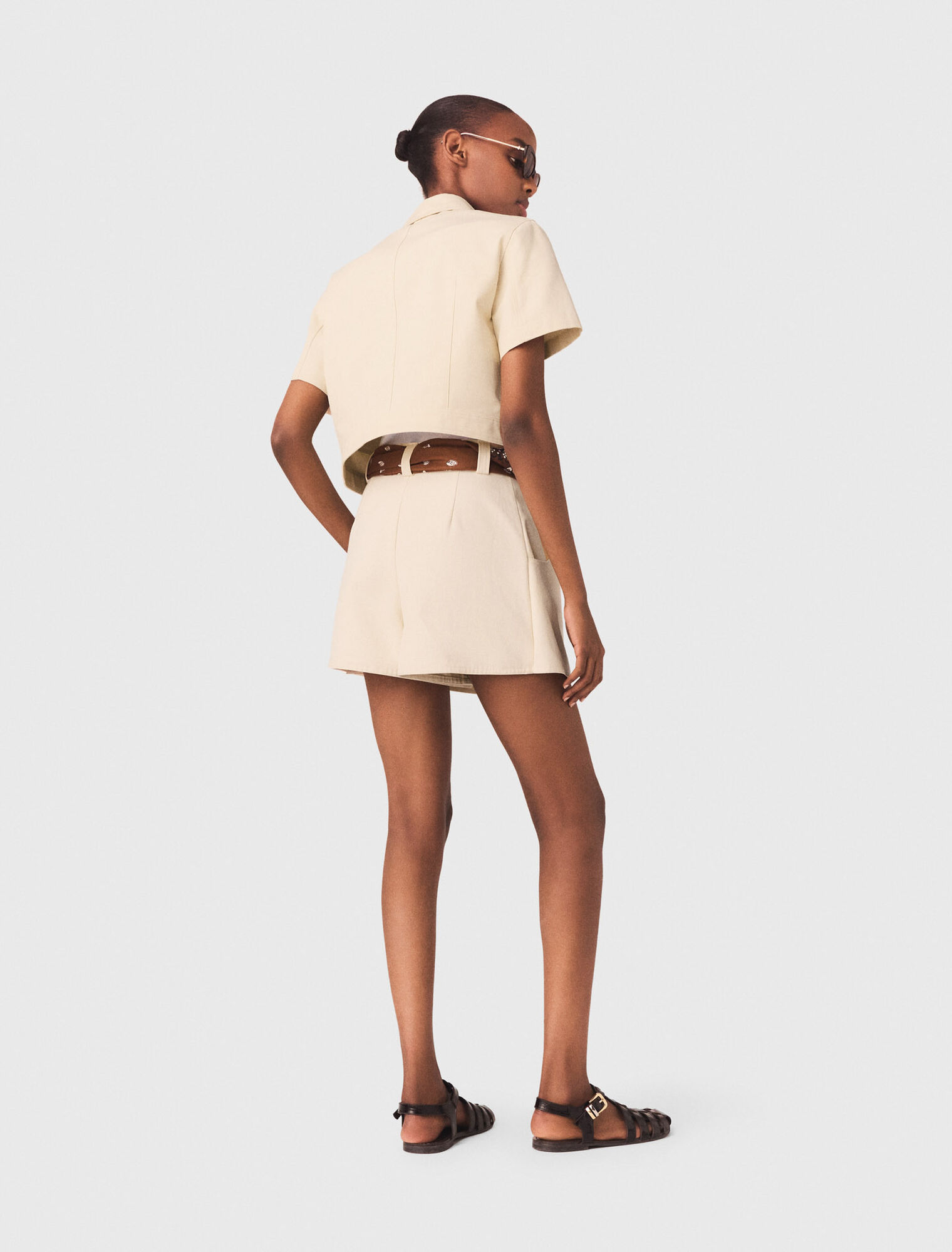 Kurze Jacke mit kurzen &Auml;rmeln