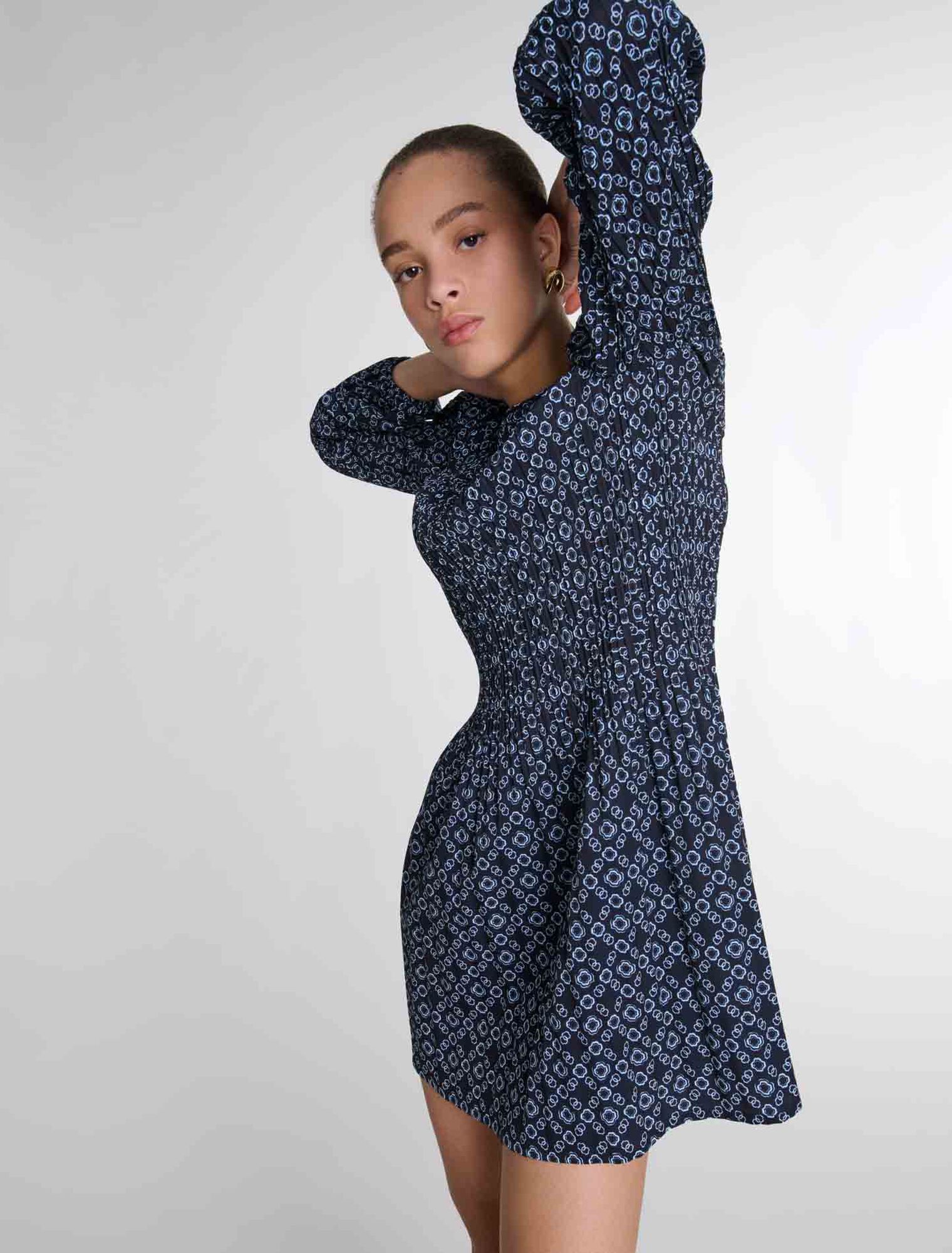Kurzes Kleid mit Clover-Print