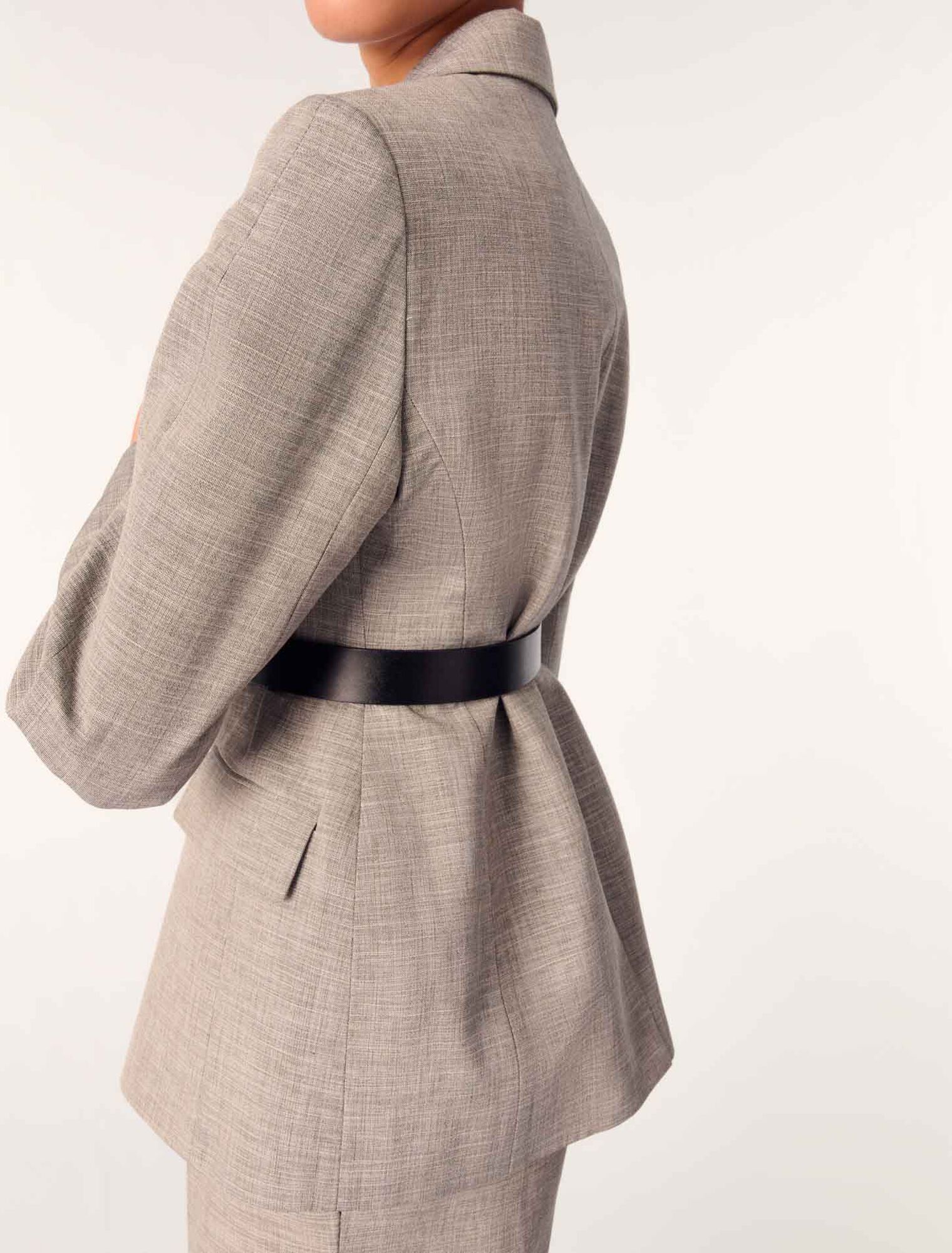Kostümjacke mit Gürtel