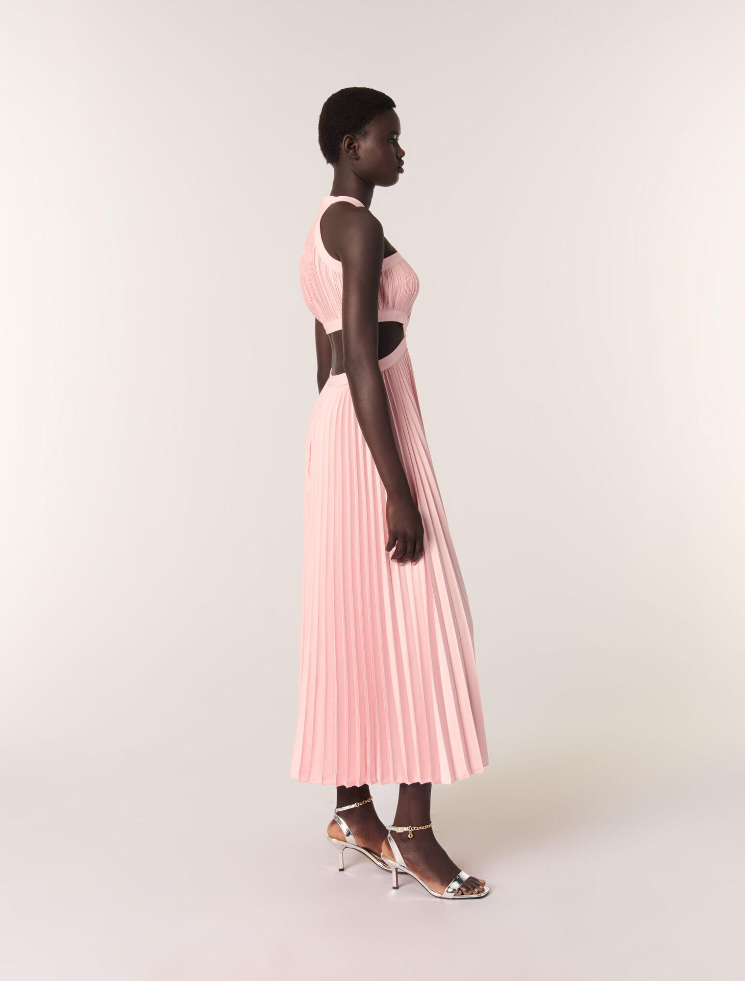 Langes plissiertes Kleid
