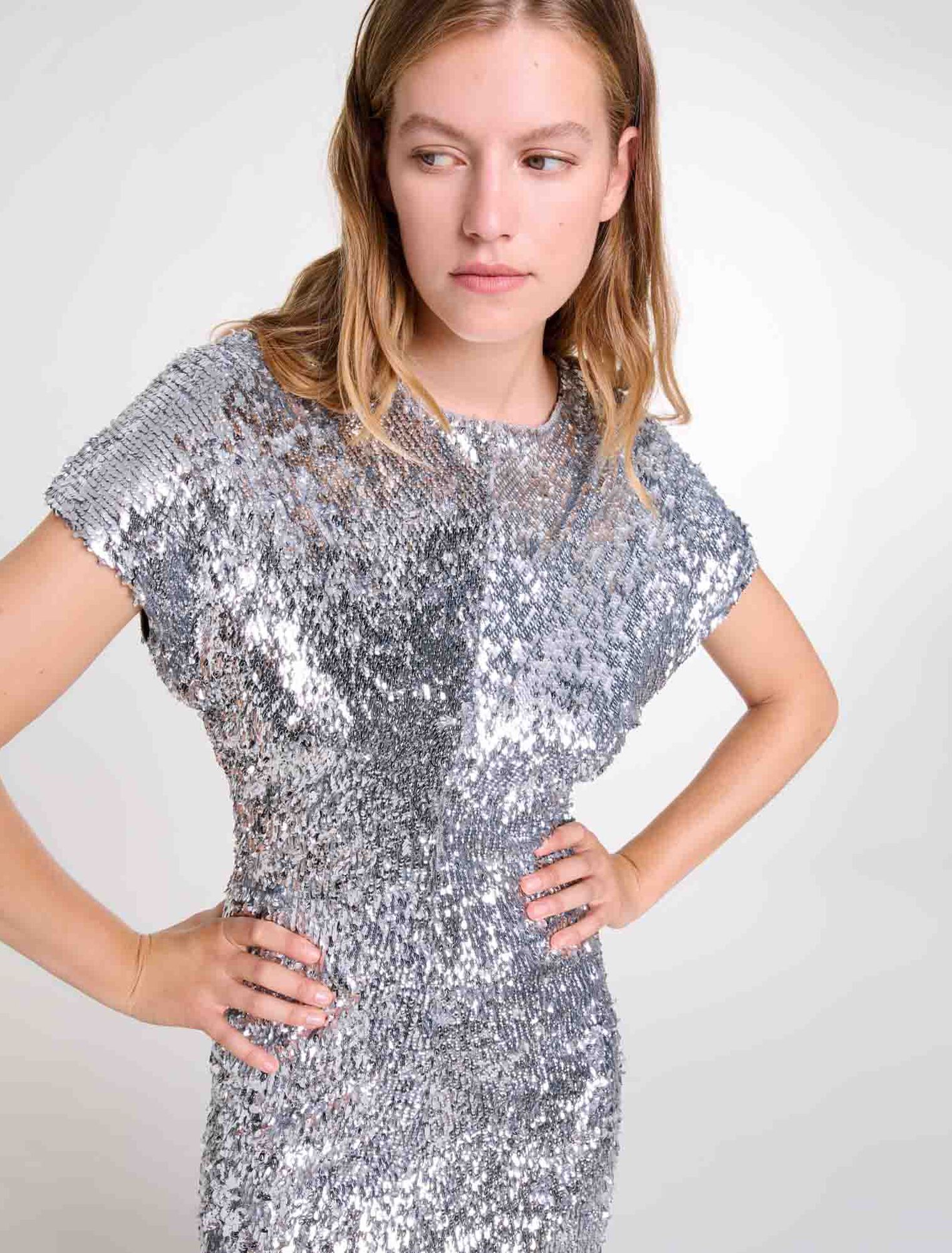 Langes Kleid mit Palletten