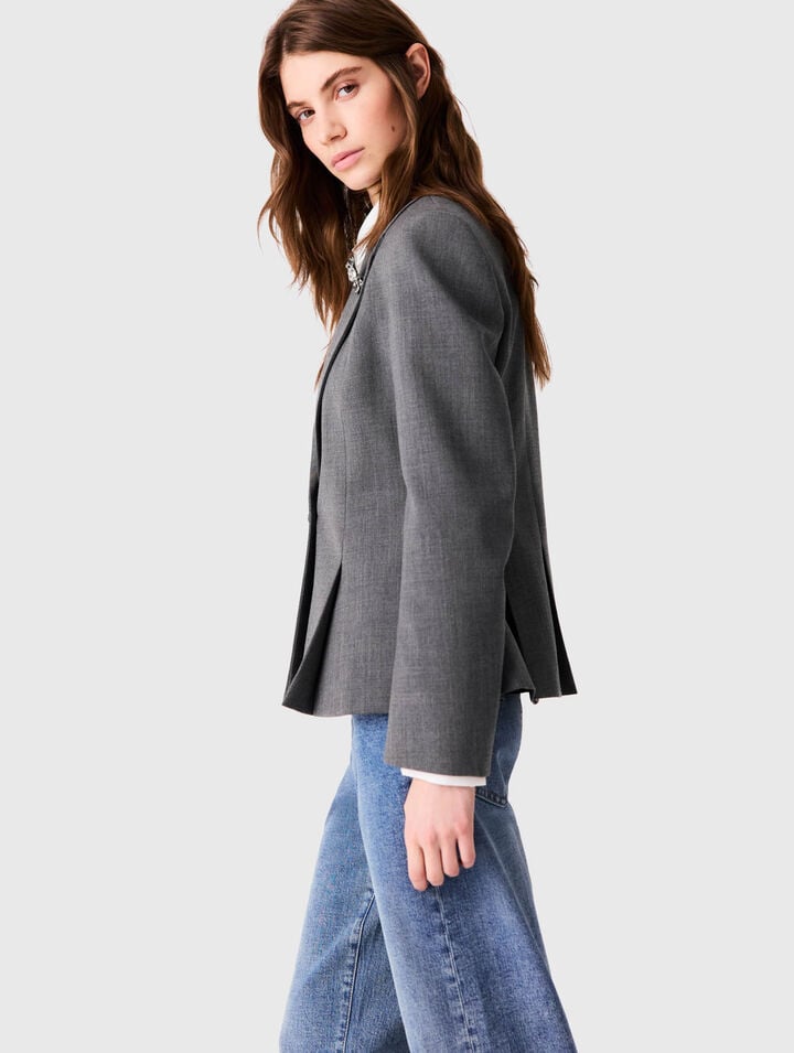 Kurzer Blazer im Bar-Schnitt