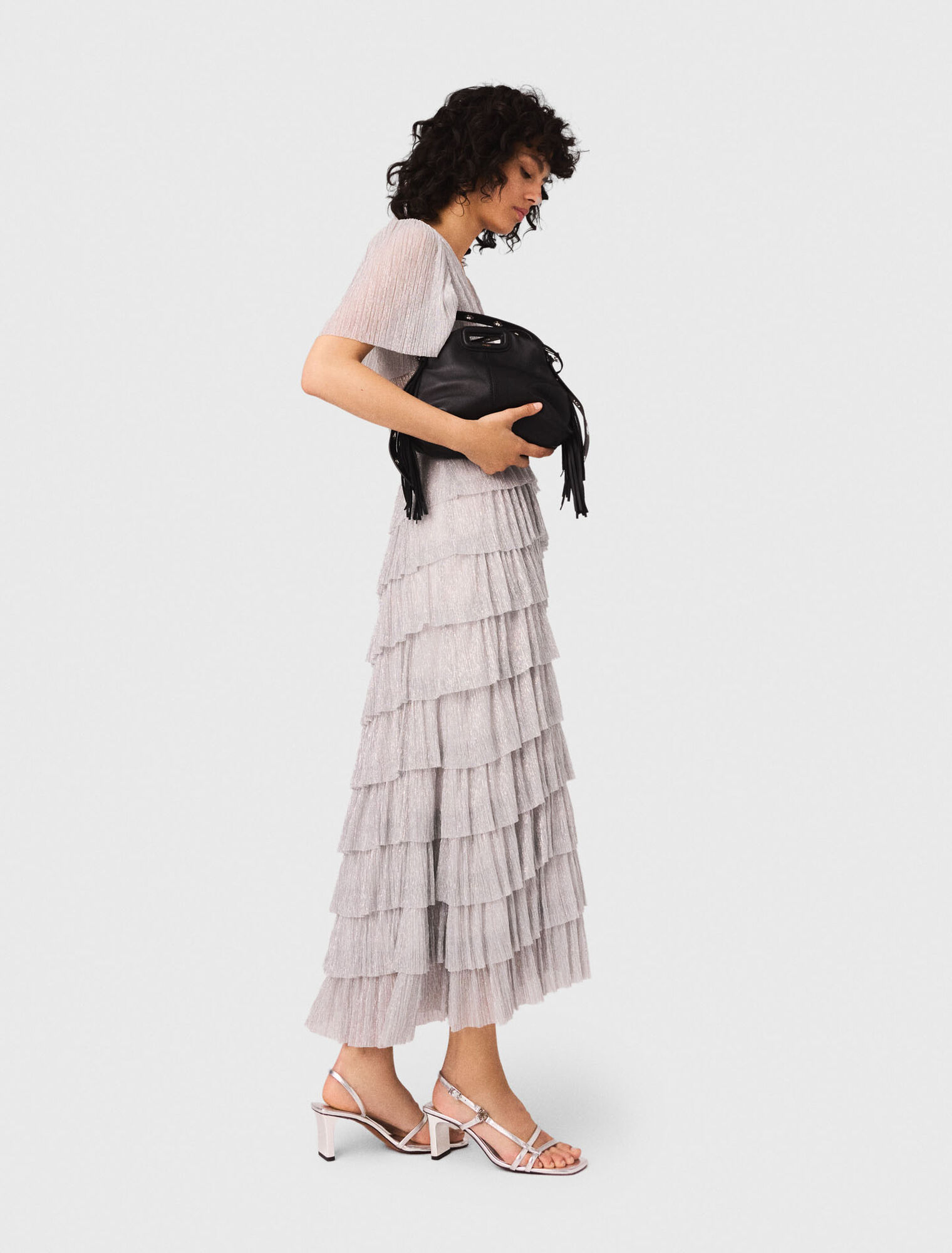 Metallisiertes Kleid mit Rüschen