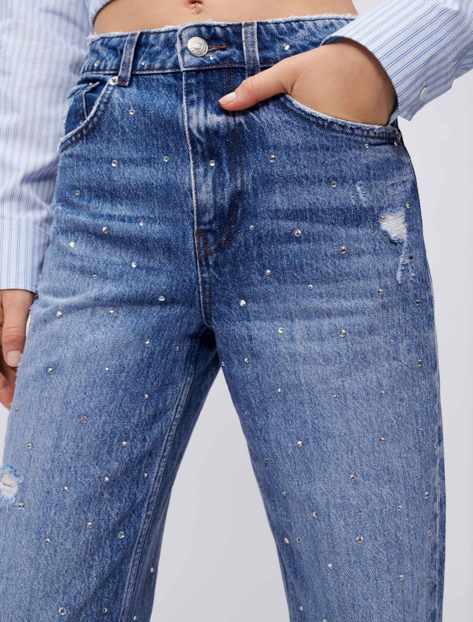 Strass-Jeans mit hoher Taille