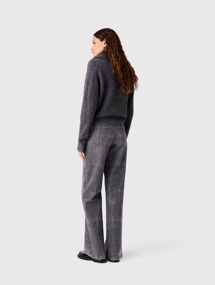 Weite Jeans mit Strass