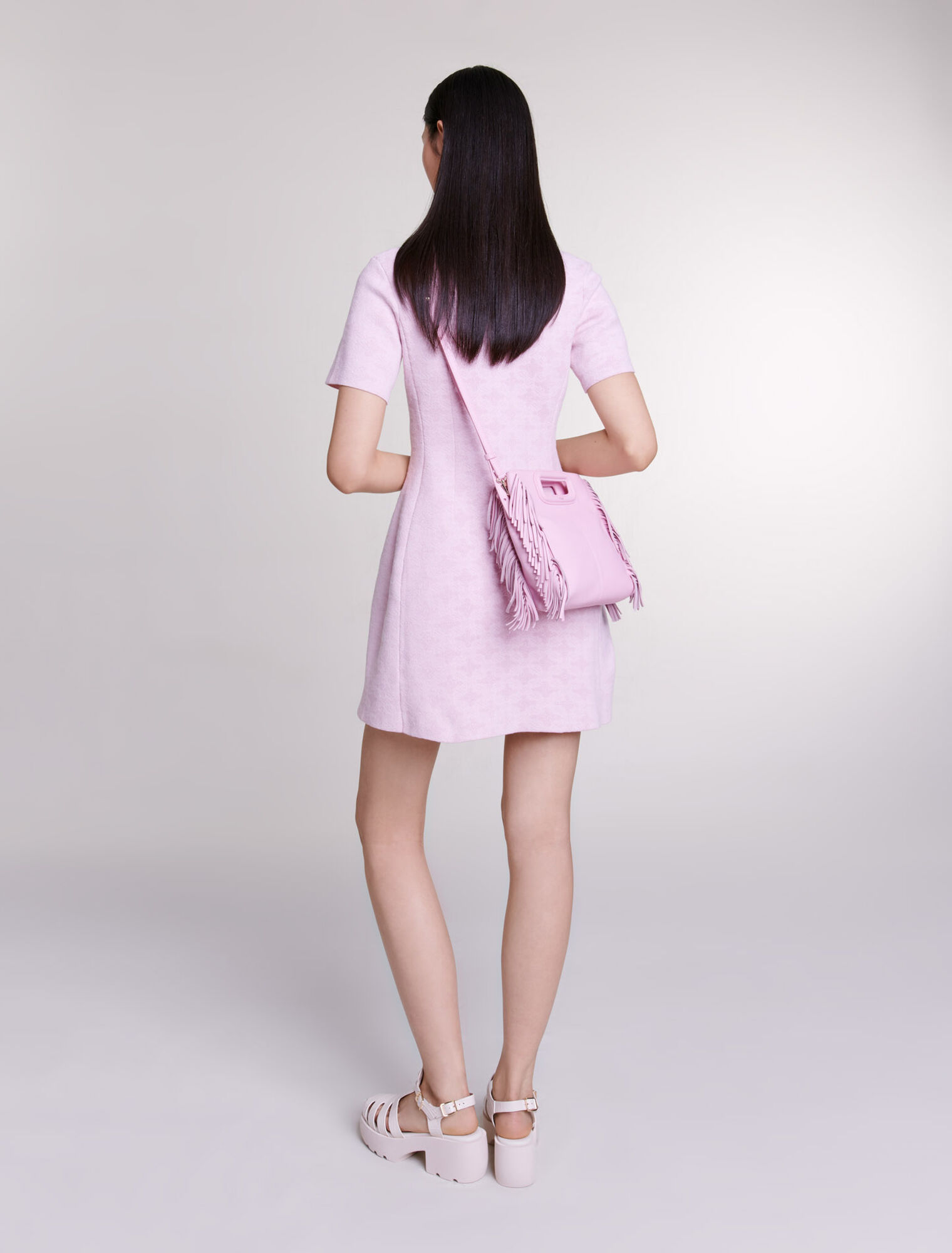 Kurzes Kleid aus Strickjacquard