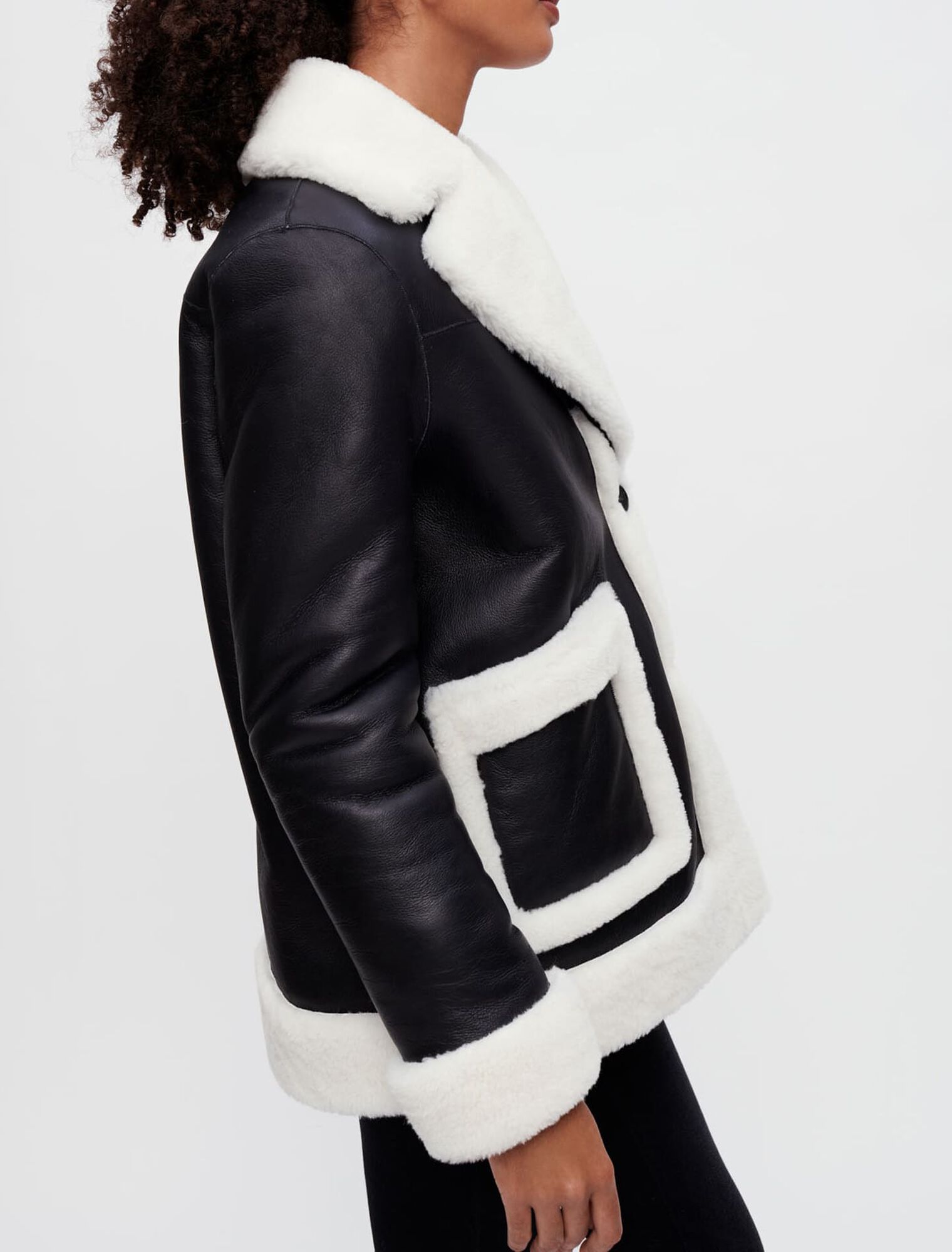 Zweifarbiger Mantel aus Pelzvelours