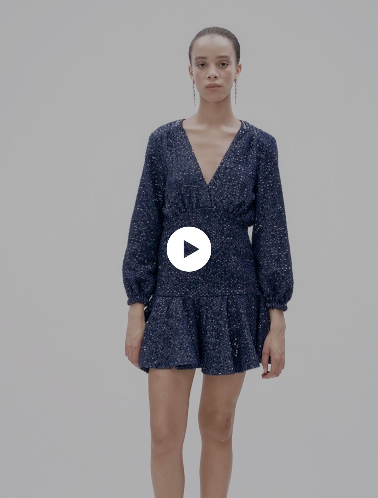 Kurzes Paillettenkleid