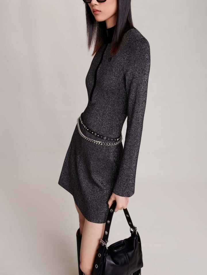 Kurzes Strickkleid mit Pailetten