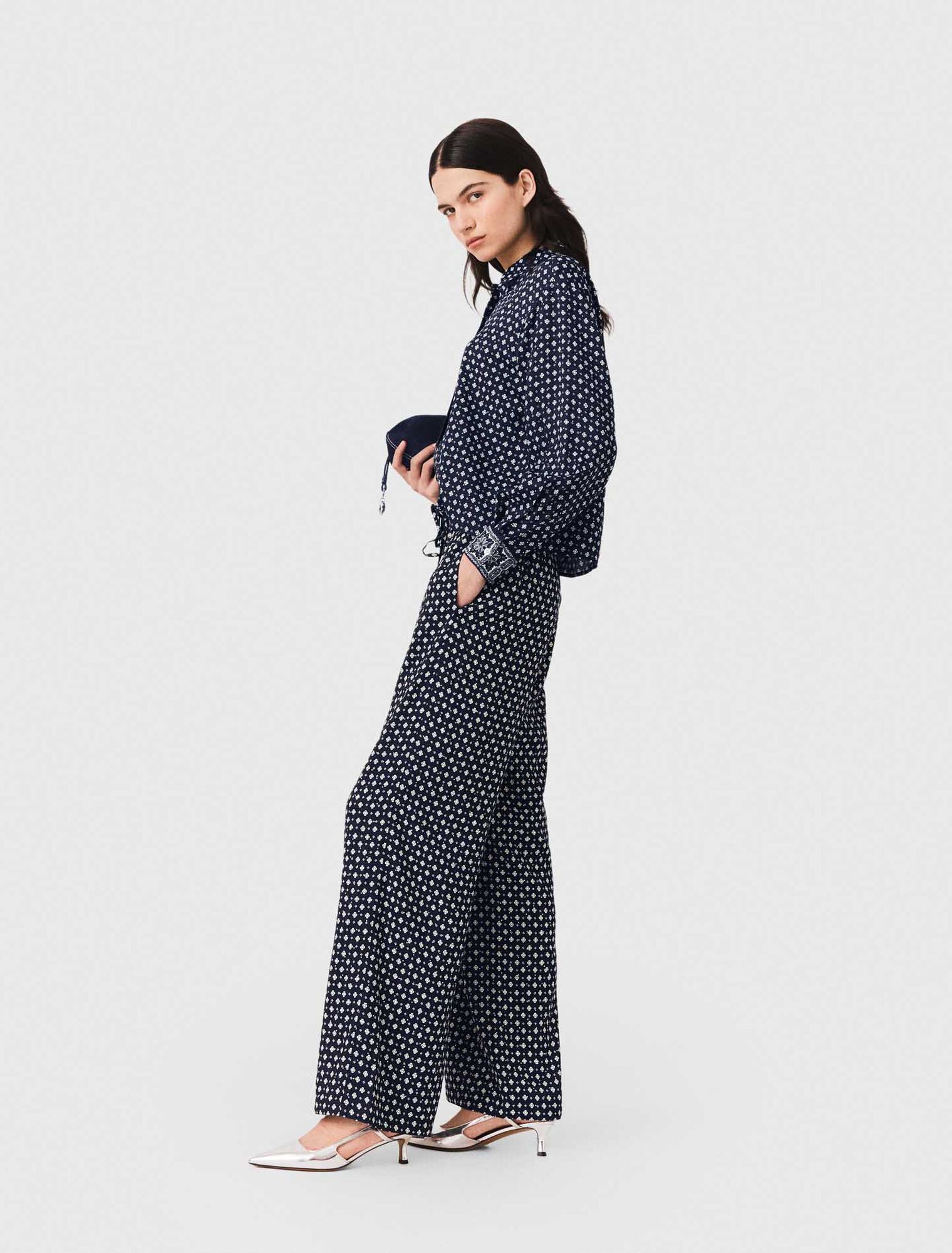 Bedruckte Hose mit Strass