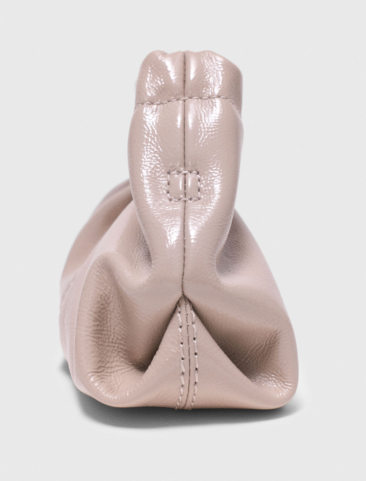 Mini-Clutch aus Naplackleder