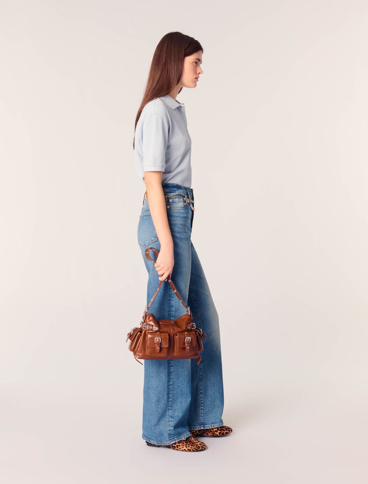 Jeans mit Kettengürtel
