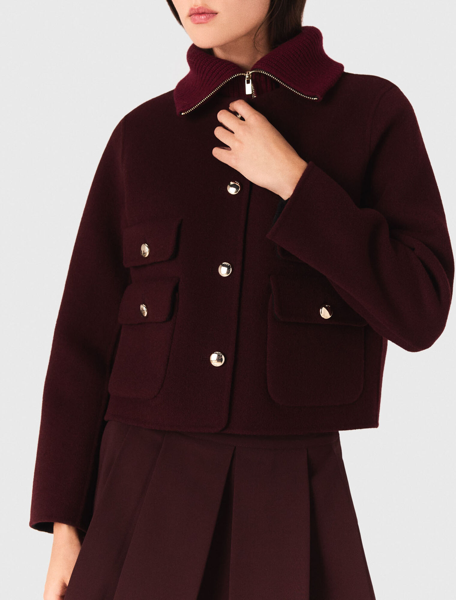 Kurze, wendbare Doubleface-Jacke
