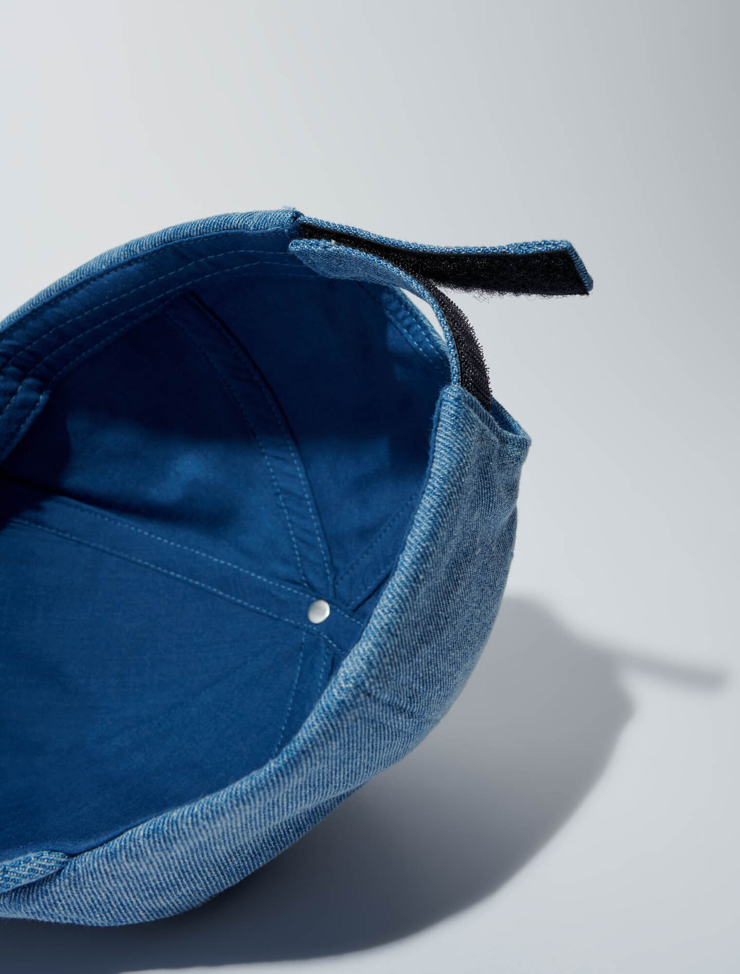 Denim-Cap mit clover-Logo