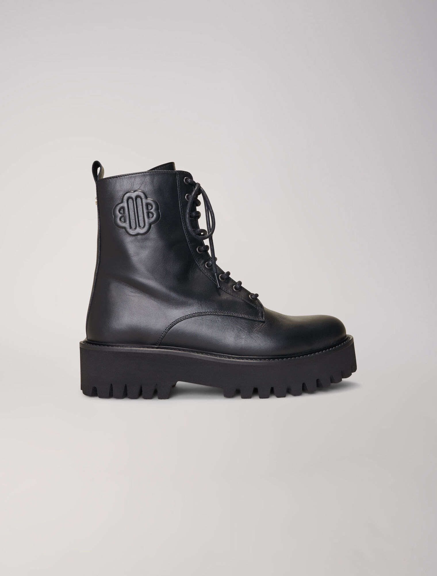 Schwarze aus Leder
