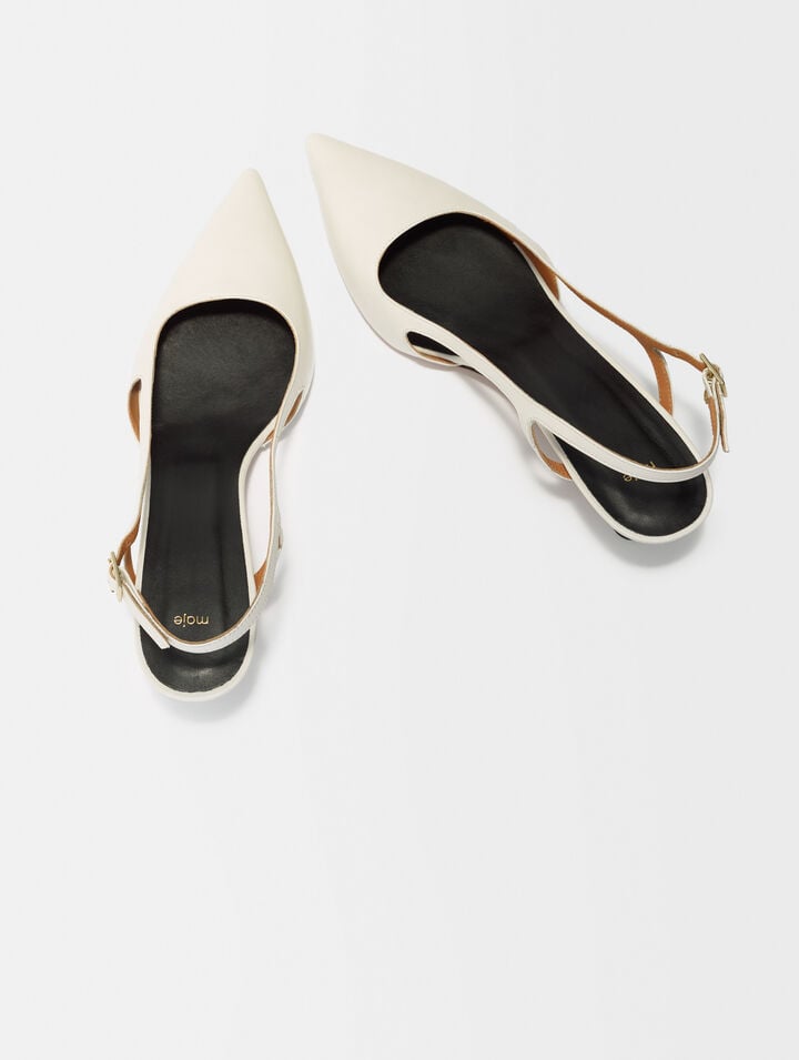 Spitze Pumps mit verstellbaren Riemchen