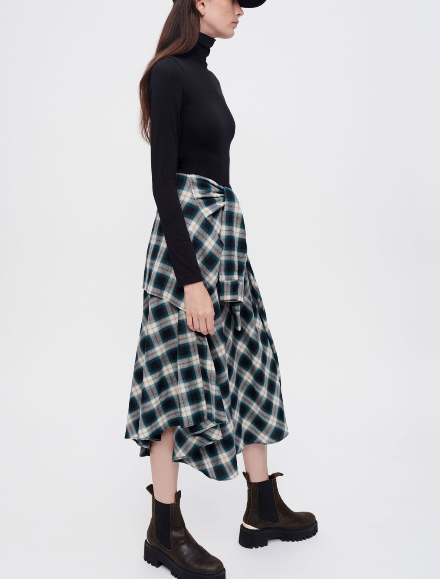 Trompe l'oeil-Kleid im Materialmix