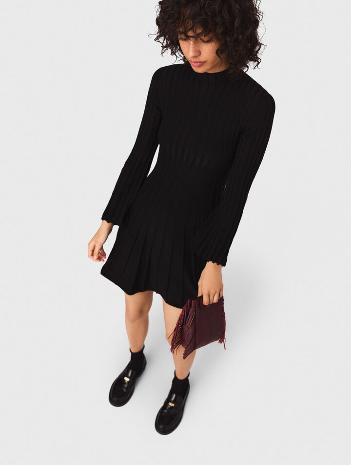 Kurzes Strickkleid