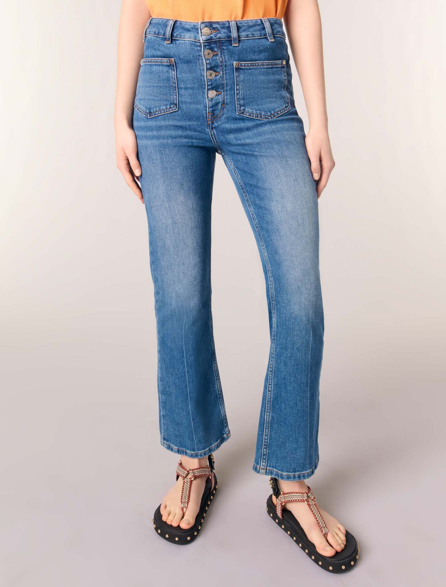 Denim jeans with pockets