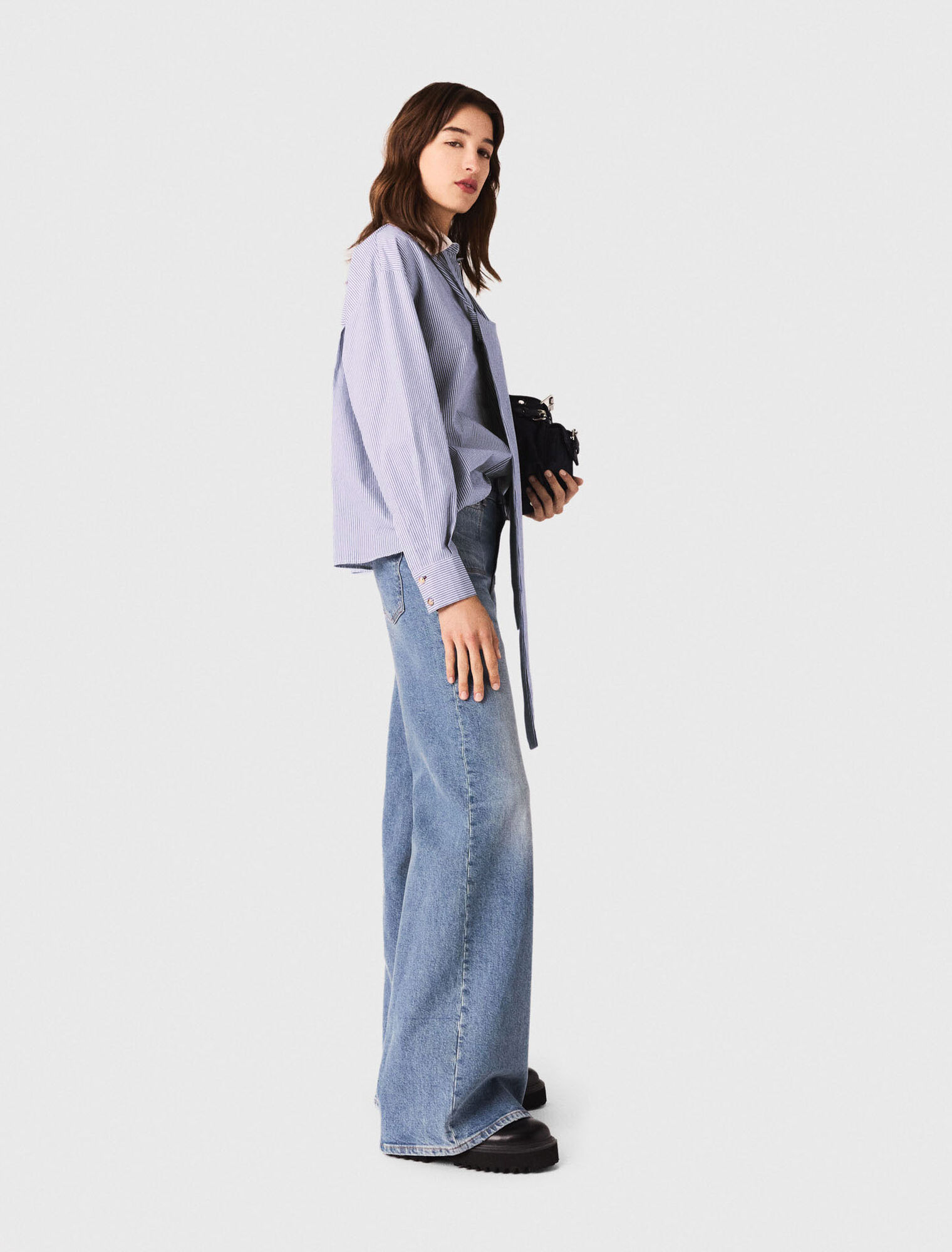Gestreifte Bluse mit Lavallière-Kragen