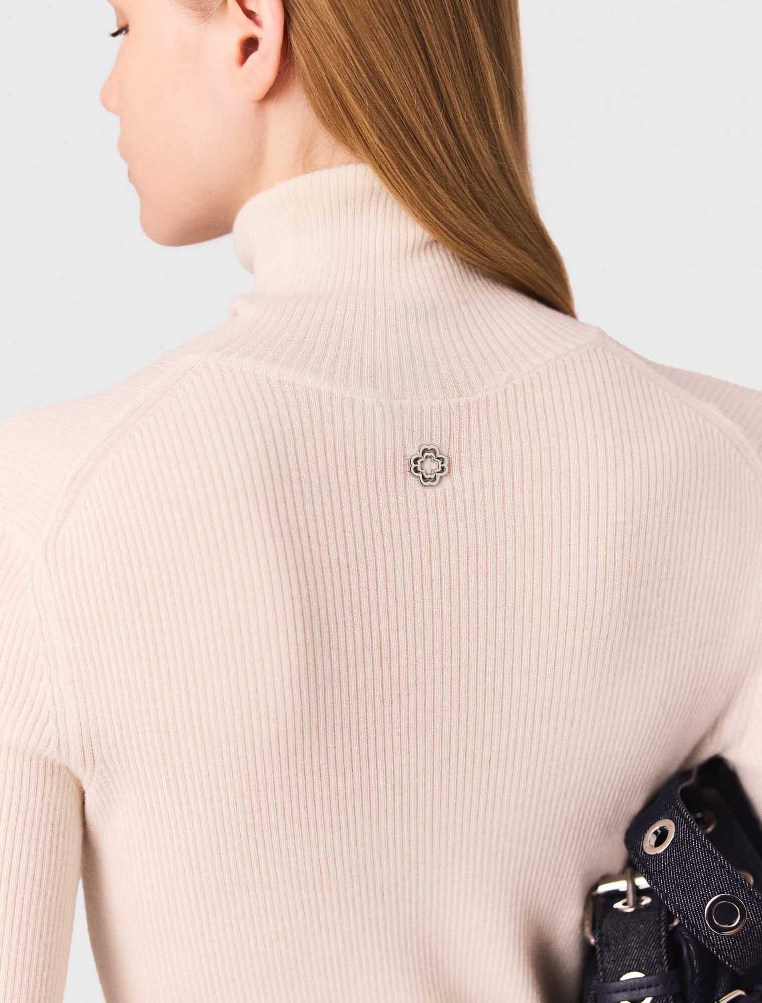 Pullover aus Wolle und Seide