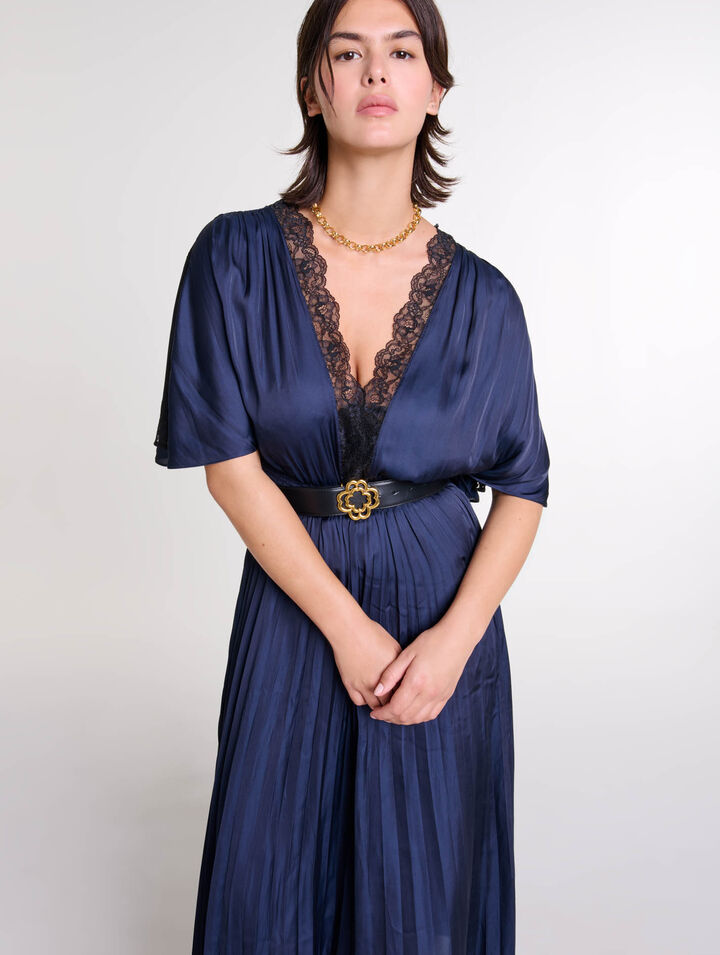 Langes Plissee-Kleid mit Spitze