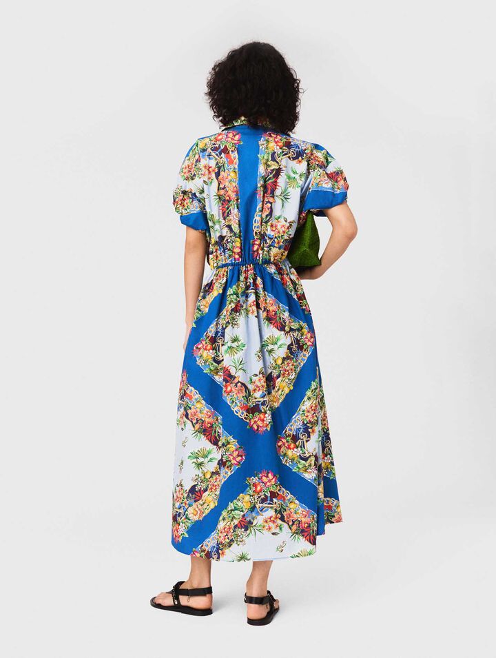 Langes gemustertes Kleid