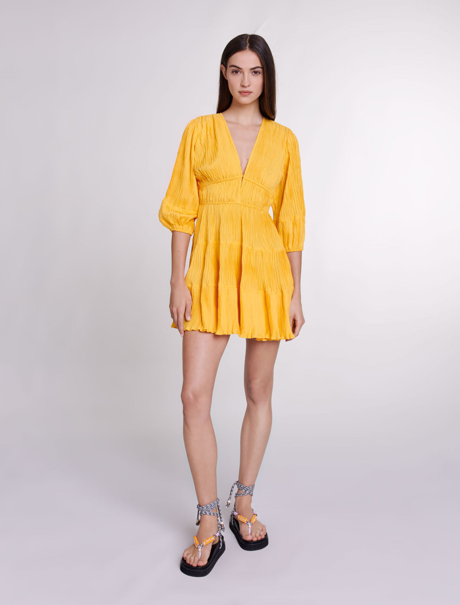 Kurzes gerafftes Kleid