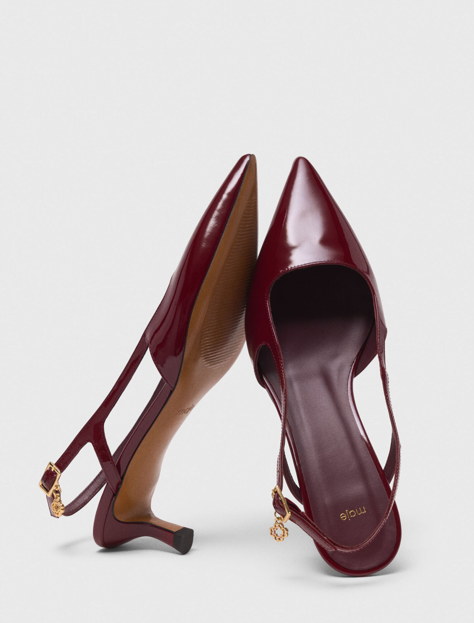 Slingback-Pumps aus Lackleder