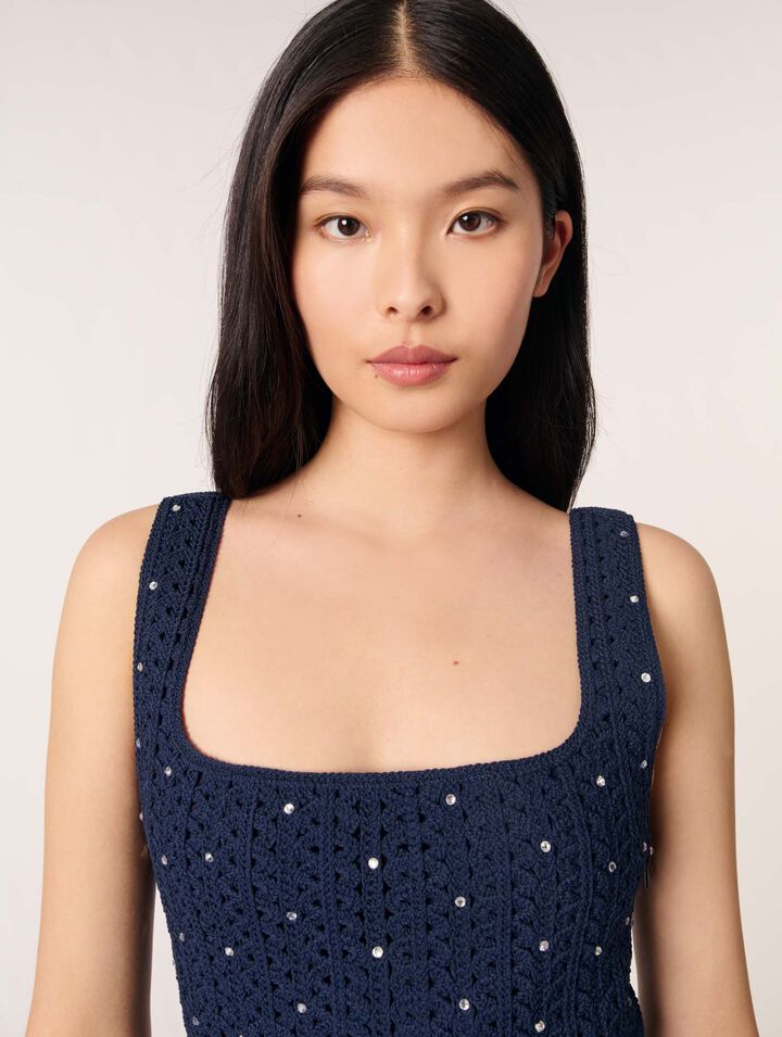 Kurzes Häkelkleid mit Strass