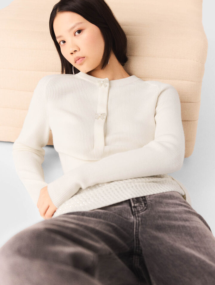 Cardigan mit Schmuckknotenknöpfen