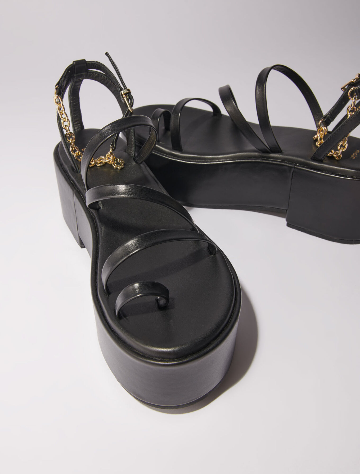Keilsandalen aus Leder