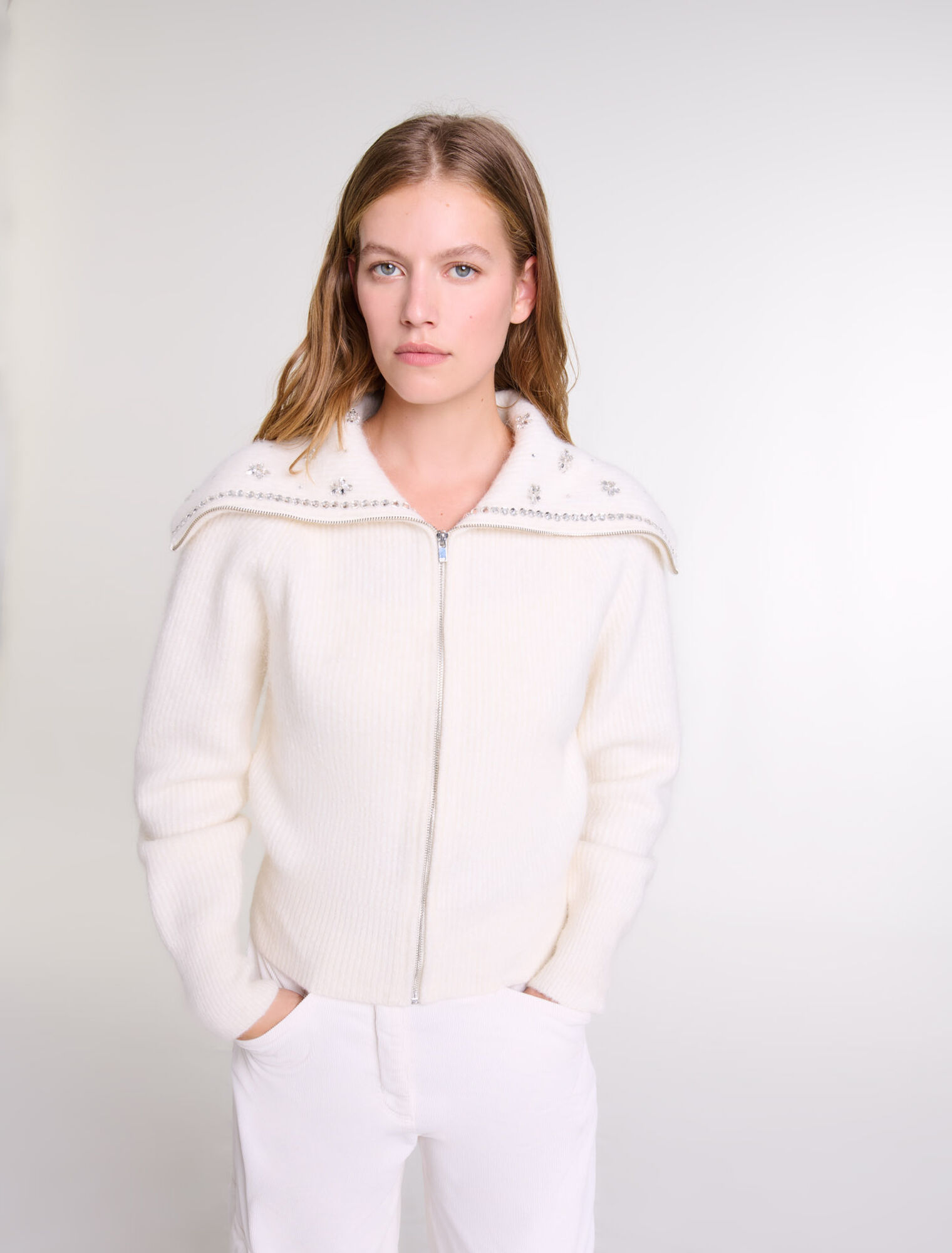 Cardigan mit Schmuckkragen