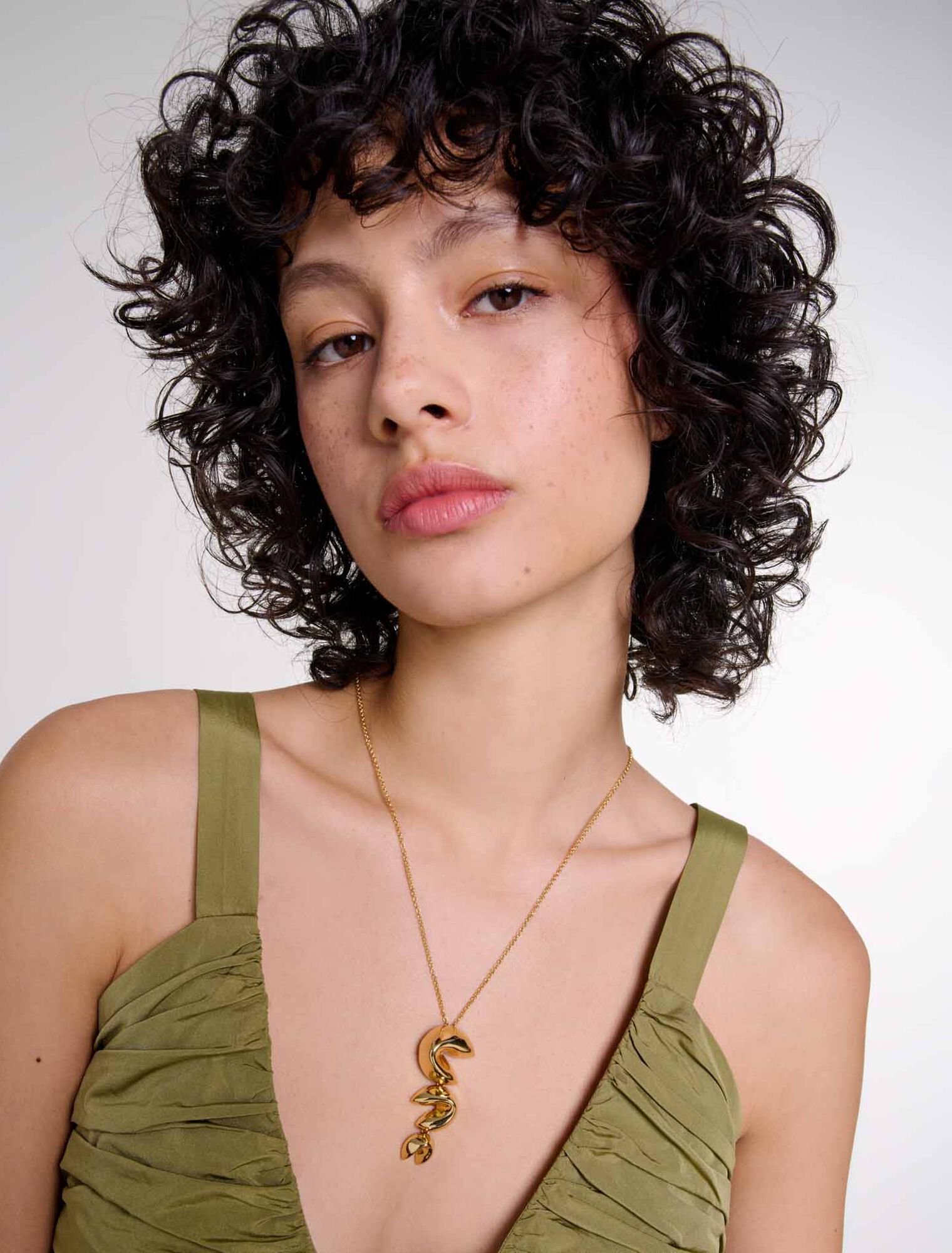 Taftkleid mit Cut-outs