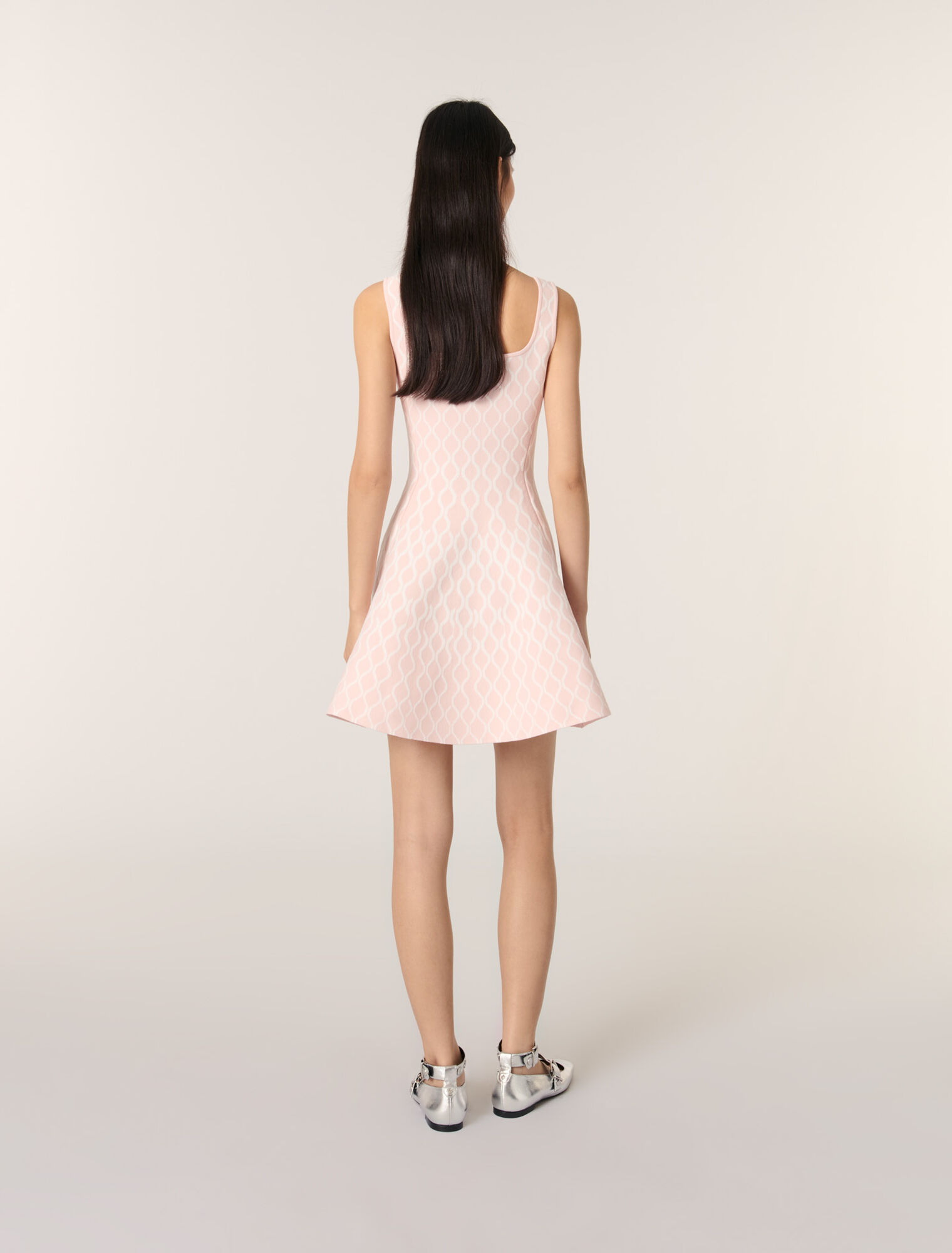 Kurzes Kleid aus Jacquard-Strick