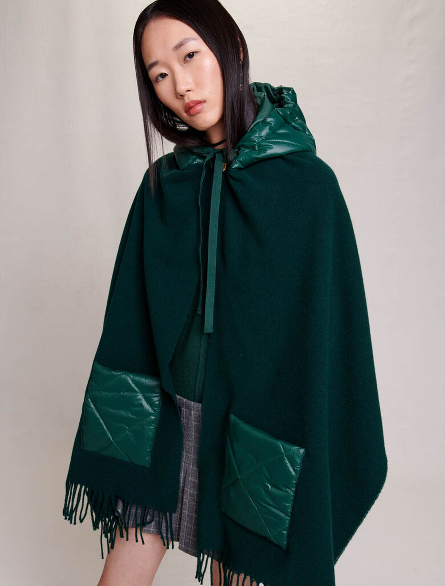 Poncho mit Kapuze