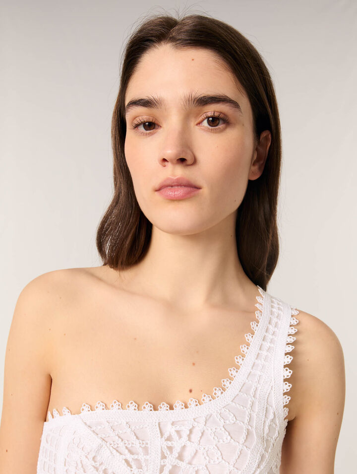 Asymmetrisches langes Häkelkleid