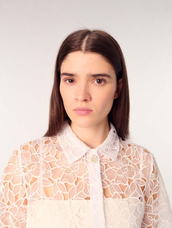 Kurze Bluse aus floraler Guipure-Spitze