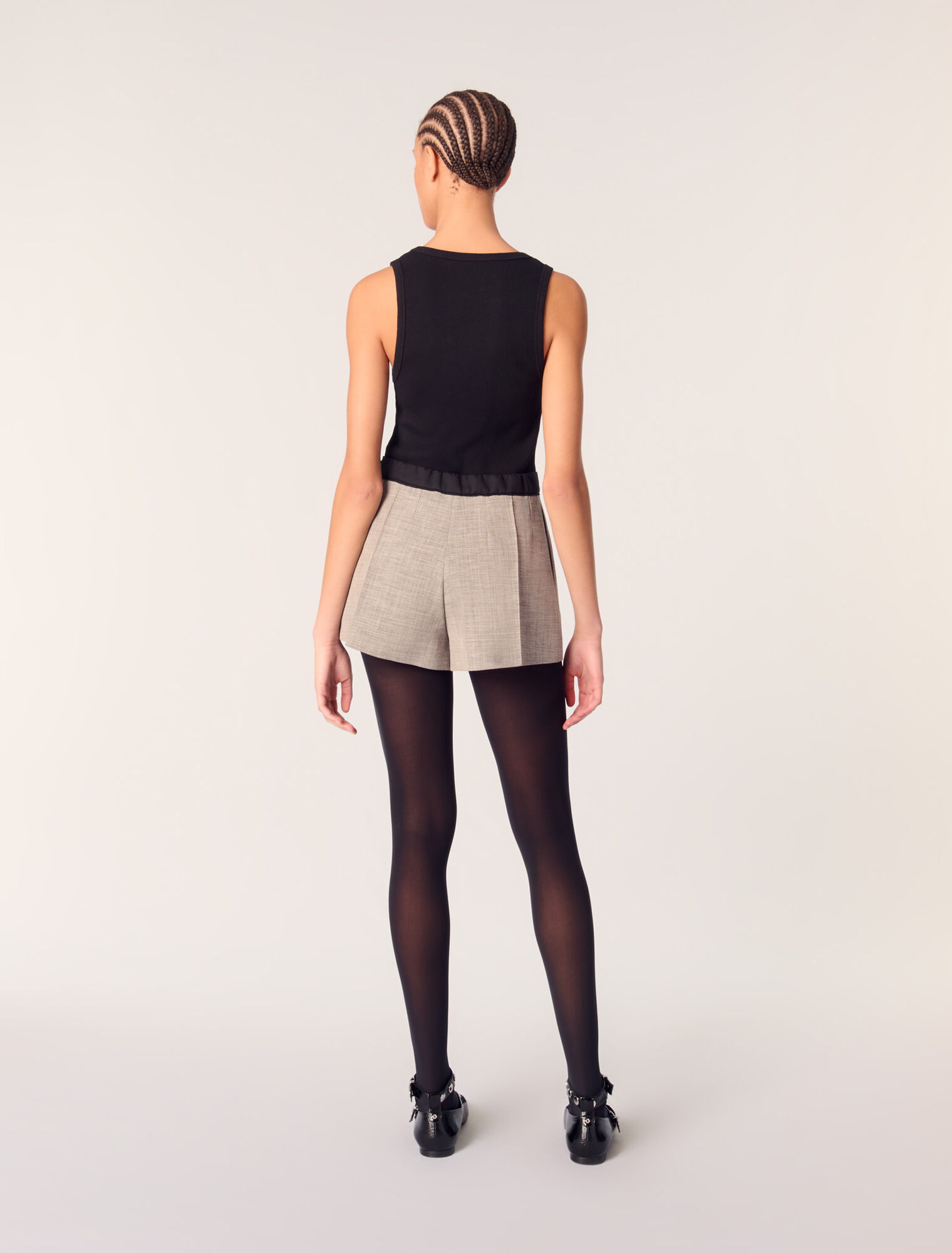 Anzugshorts mit Abnähern