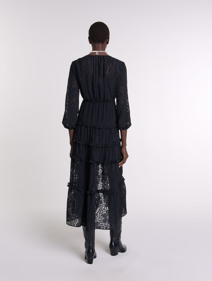 Langes Rüschenkleid mit Muster
