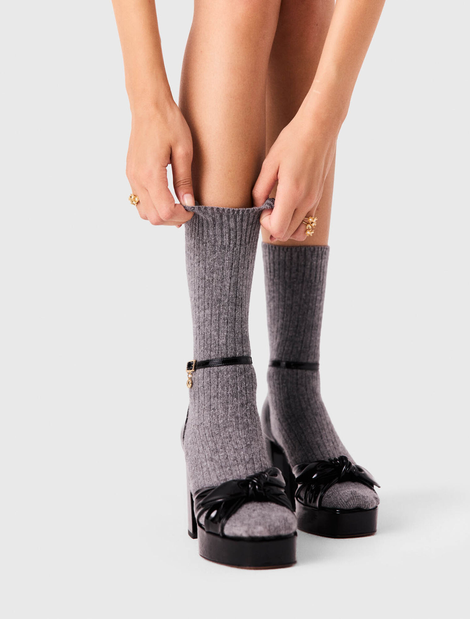 Absatzsandalen aus Lackleder