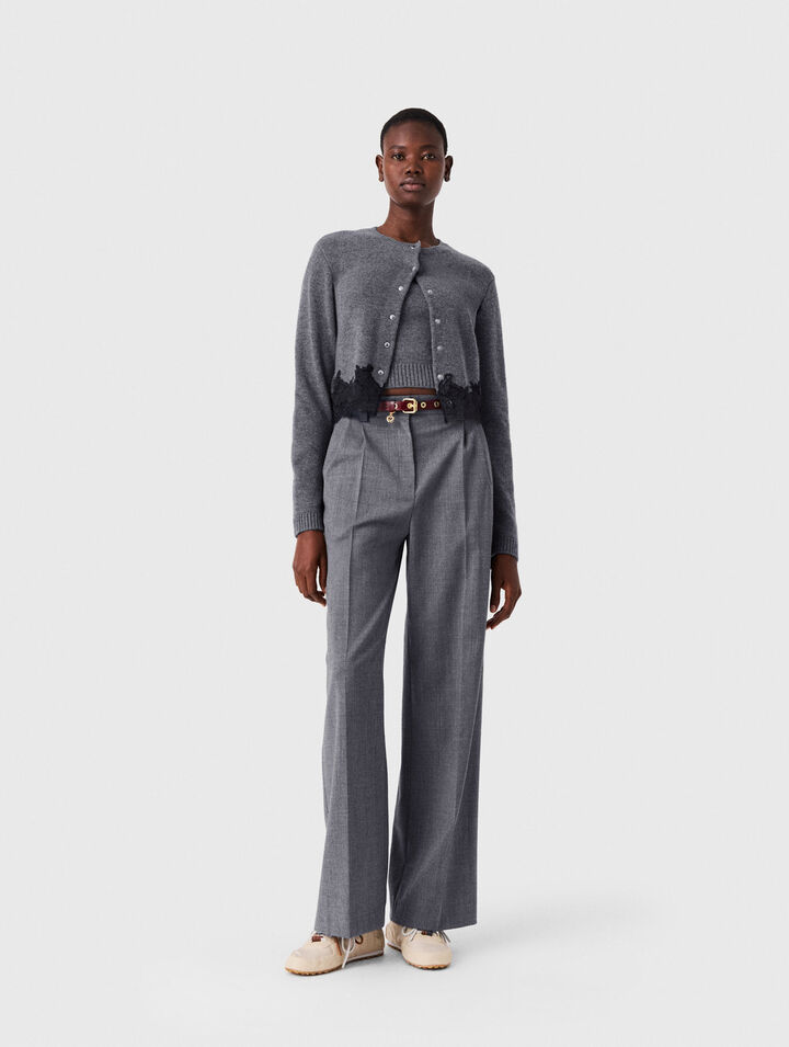 Twinset mit Spitzenbesatz