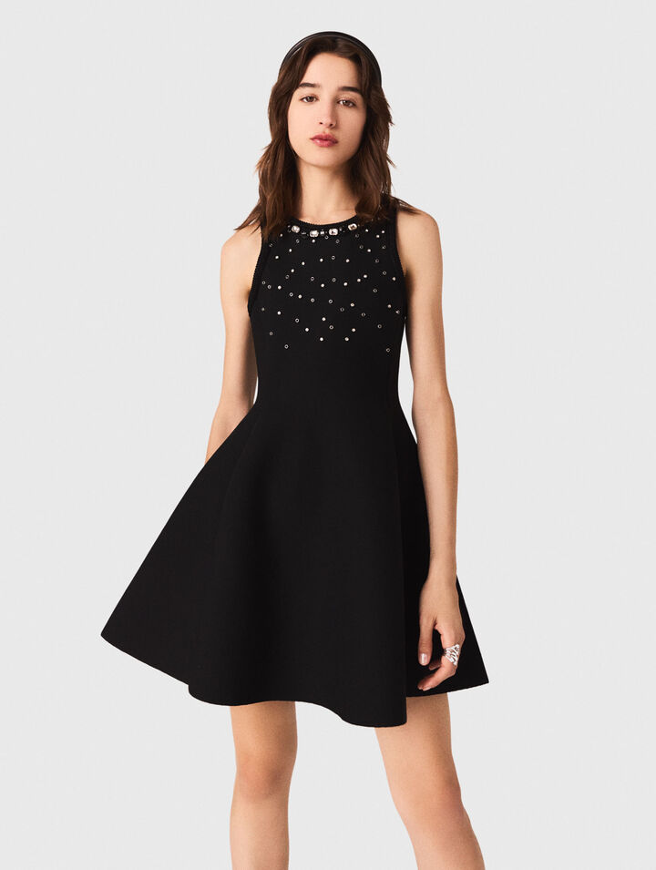 Skaterkleid mit Schmuckdetails