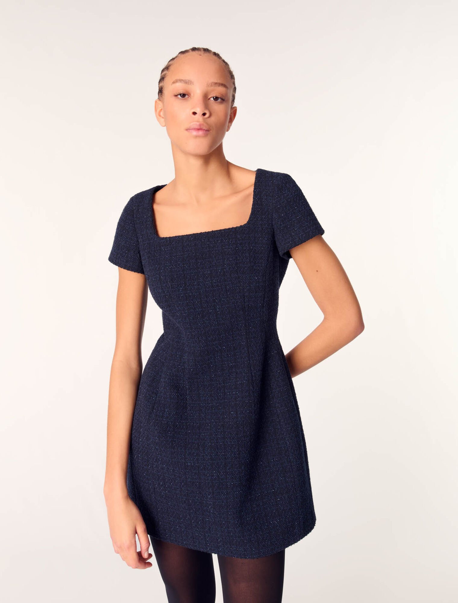 Kurzes Tweed-Kleid