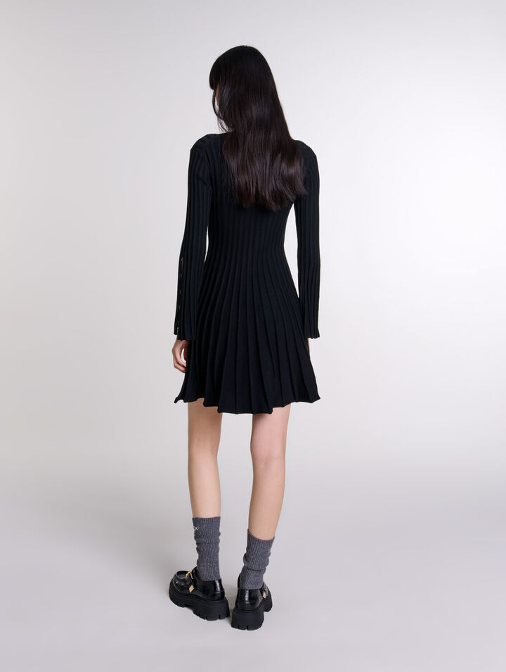 Kurzes Strickkleid