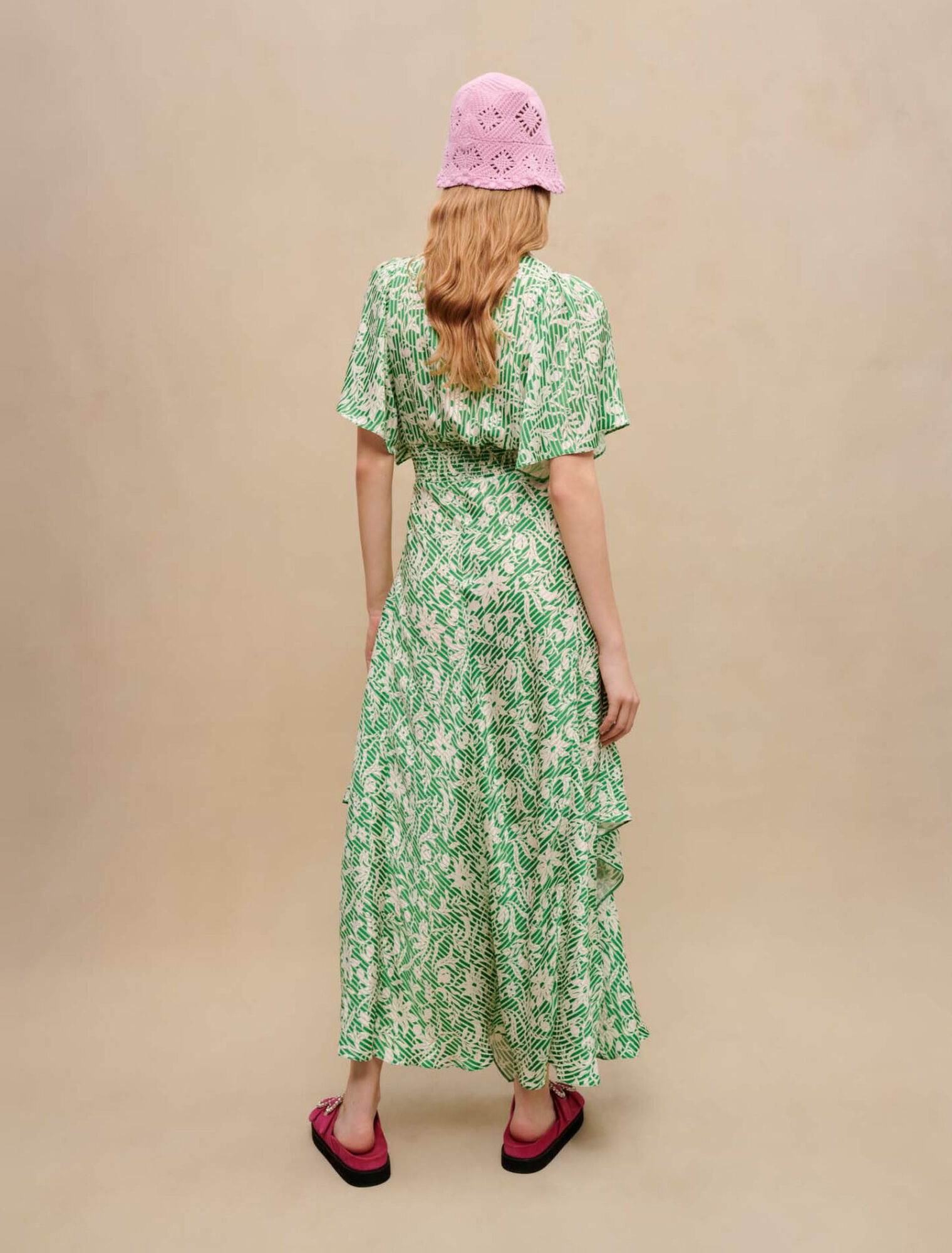 Asymmetrisches, langes Kleid